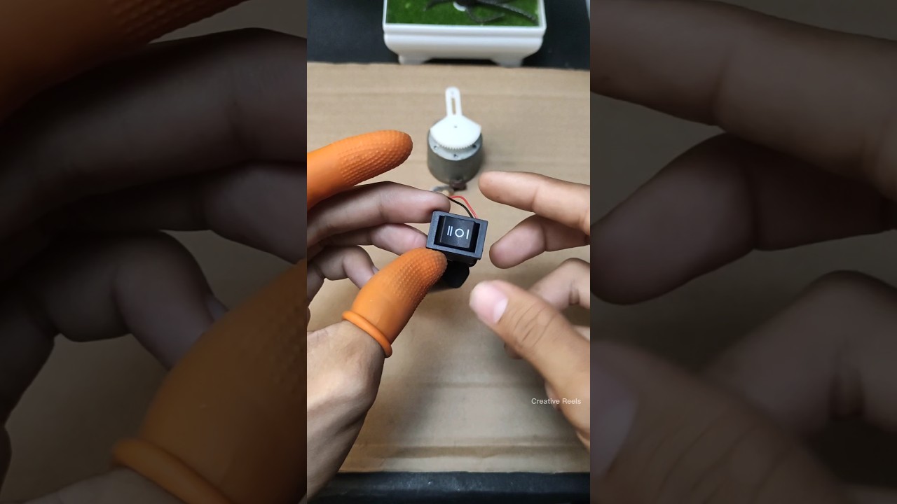 DC motor left and right rotation switch circuit 