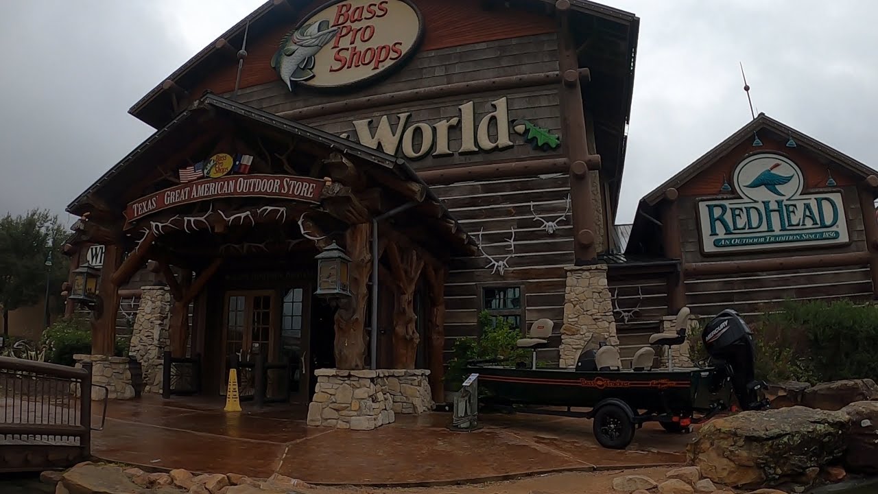 Quick trip to Bass Pro (Harlingen, Texas)