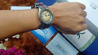 Seiko 5 Sports Gaara Ivory Dial Gray Canvas - YouTube