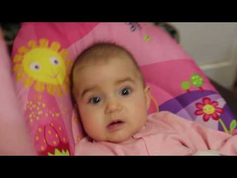 VLOG Алиса сказала МАМА!!! Заснула за ноутбуком. Почти собрали