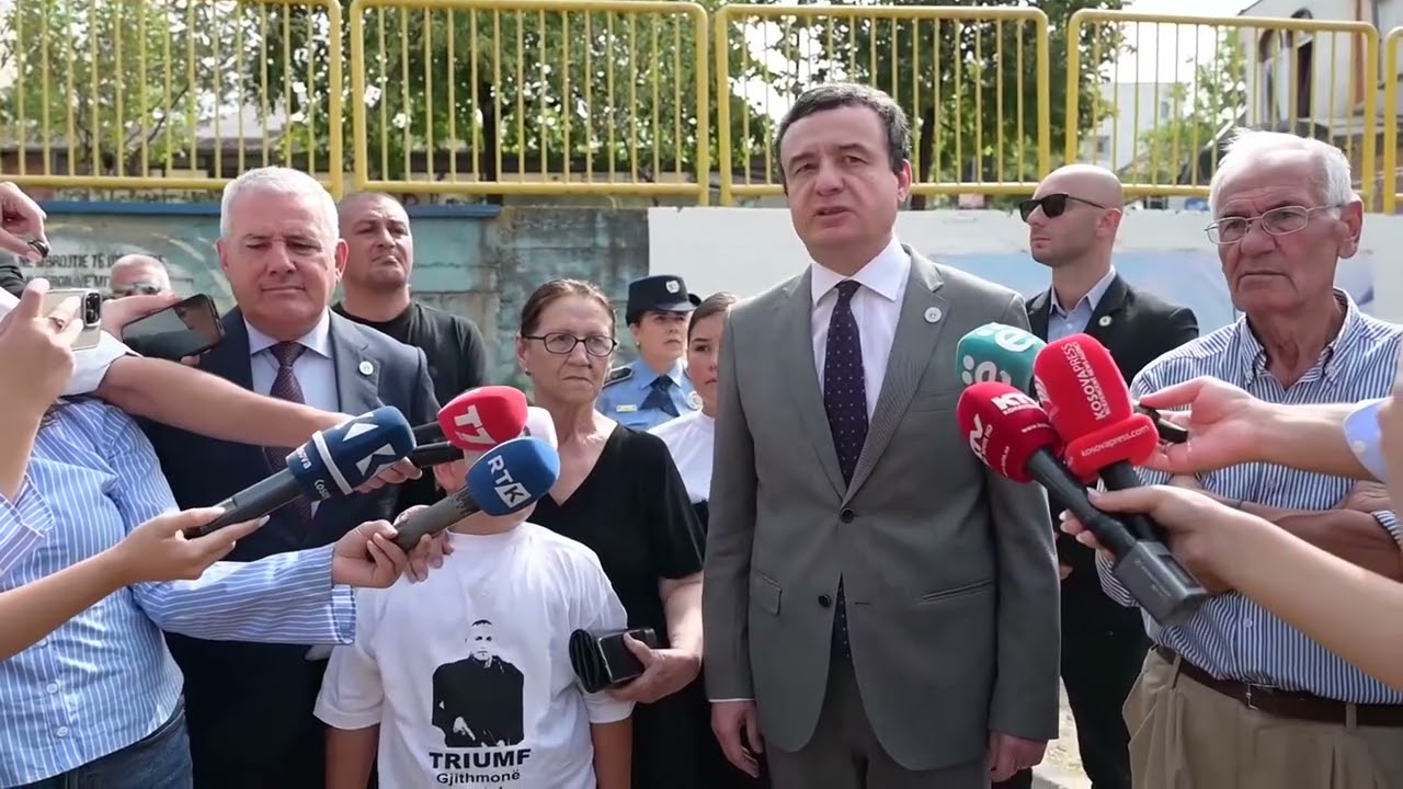 18 vite nga vrasja e policit Triumf Riza, familjarë e kolegë bëjnë homazhe tek vendi i krimit