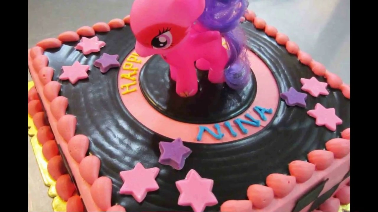 Pretty Pink Pony Cake ~ A Hot Buns Bakery Recent Creation.
