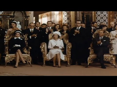 Kraliçe Elizabeth İstanbul'da müzeleri gezdi - 1971