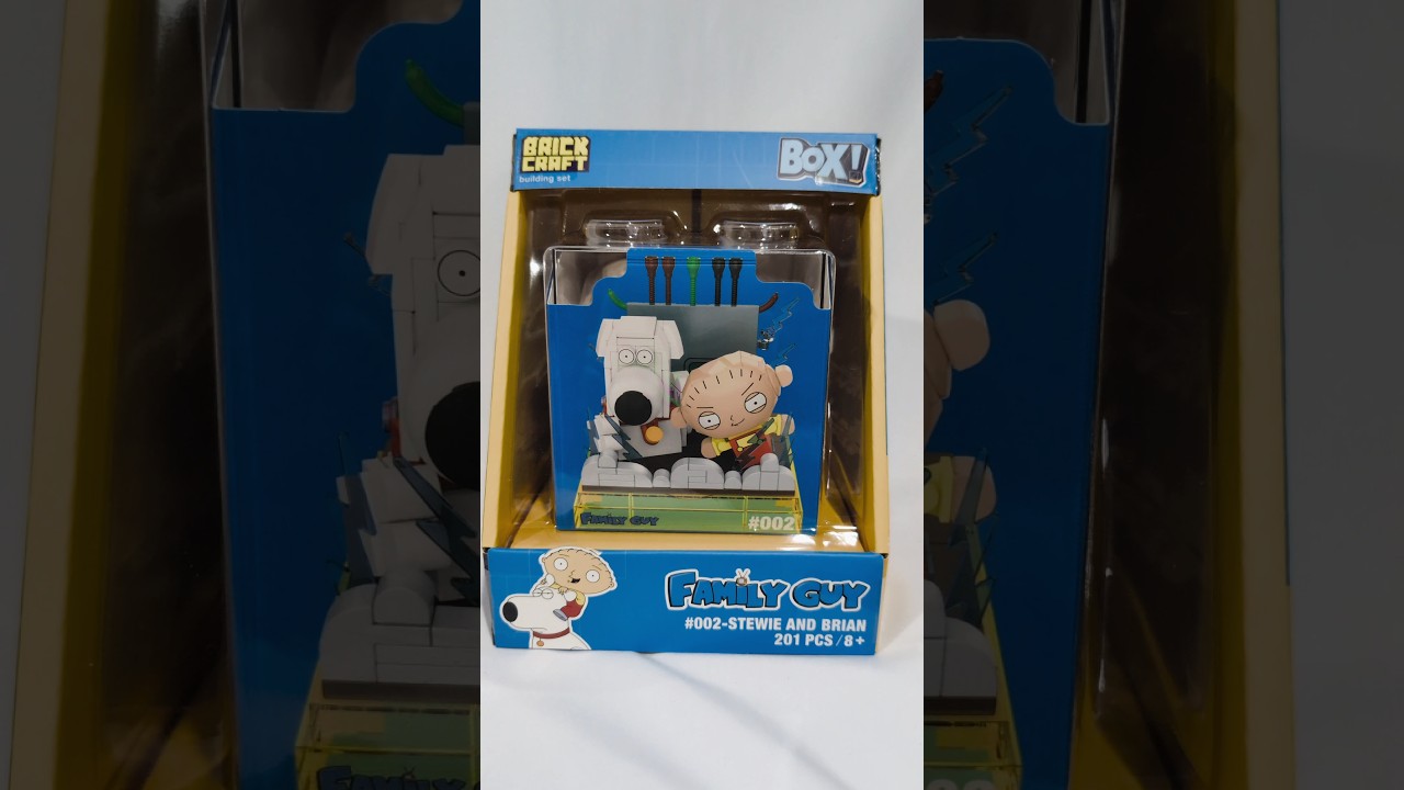 BRIAN AND STEWIE BRICKCRAFT COLLECTIBLE BUILDING SET AND DISPLAY CASE BRICKCRAFT BOX