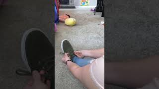 Task Analysis - Tying Shoe
