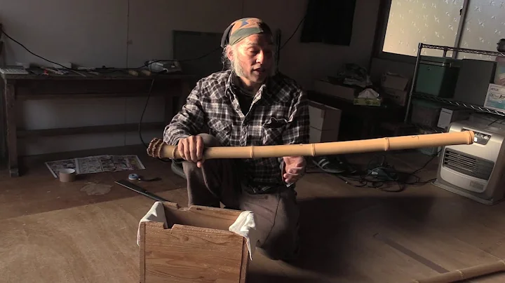 Kodama Hiroyuki shows how to make jinashi shakuhachi