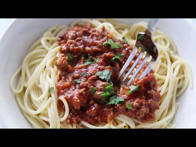 How to Make Homemade Spaghetti Sauce class=