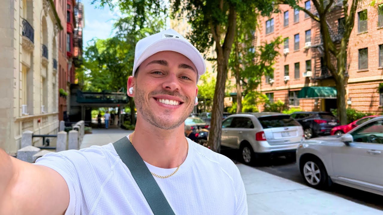 NYC VLOG: Yankees Game, New Apartment Tour, Shopping in Manhattan, & more