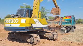 หล่อจัดเร็วจัดรภขุดในตำนาน kobelco sk120-1 มาร์คทรีงานเปิดบ่อใหม้ดินสวยดั้มเท่ห์ excavator and truck