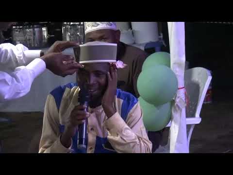 QURAN TAJWEED ZAIDI YA WASOMAJI KUMI WAKIONGOZWA NA ANKO IDDI HADHARA YA MAULID MBEZI KWA SALONGA