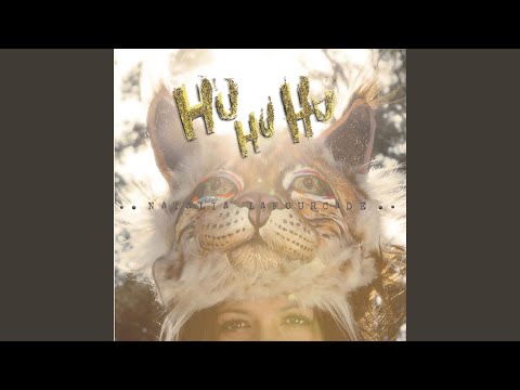 Natalia Lafourcade - Ella es Bonita