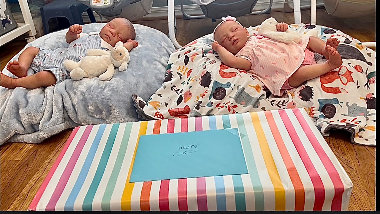 Мне подарили куклу-реборн! Познакомьтесь с моей новой малышкой! 🥰