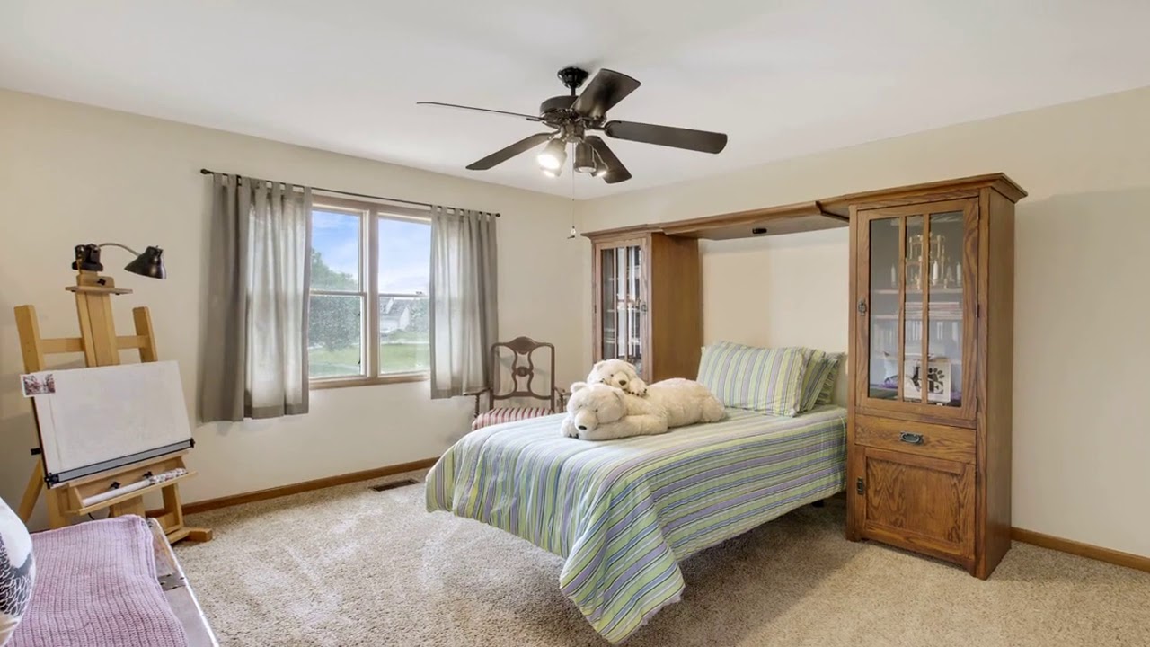 1121 Boxwood Court, Crystal Lake, IL 60014 YouTube