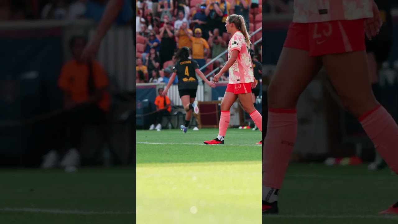 A first career brace for Cece Delzer! | UTA vs POR