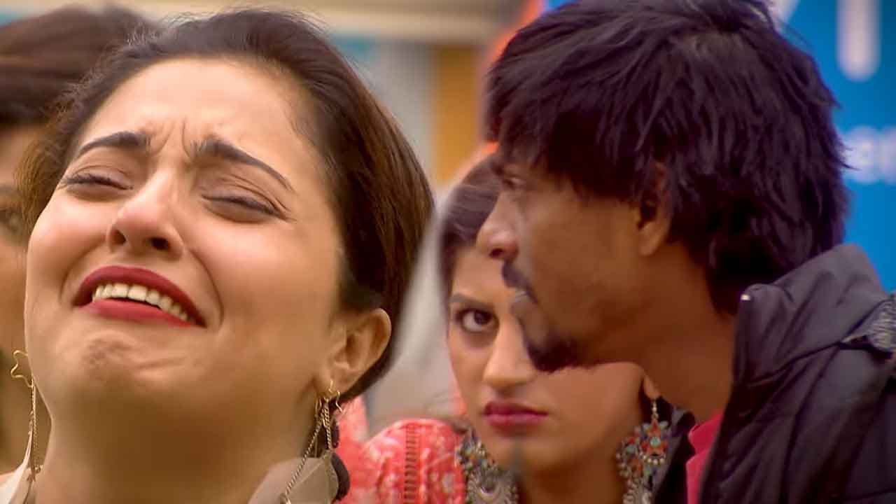 Senrayan Bigg Boss 2 Tamil - Sendrayan misbehaves with Mumtaz? | Today's Promo ...