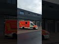 1-RTW-3 der HFuRW Mülheim an der Ruhr auf Einsatzfahrt