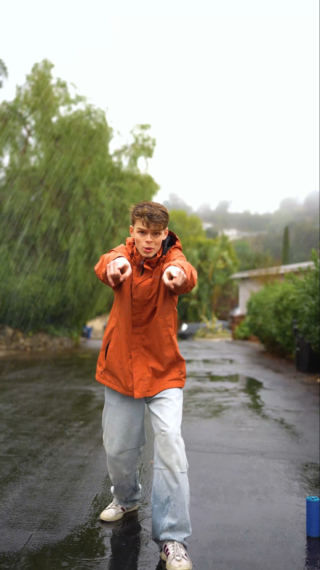 I love the rain! @IamdoechiiTV #doechii