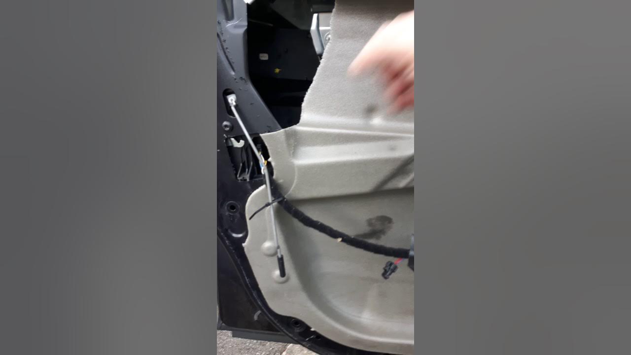 Bmw e60 door not opening. YouTube