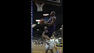 Vince Carter Baseline Reverse Dunk 🔥