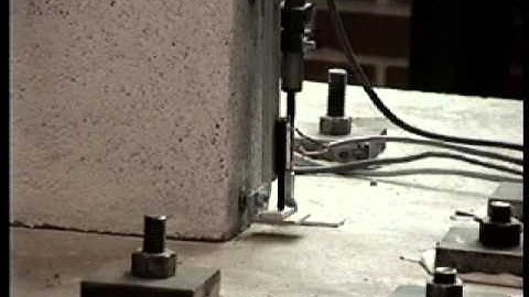 Rectangular masonry wall panel shake table test - closeup of toe region