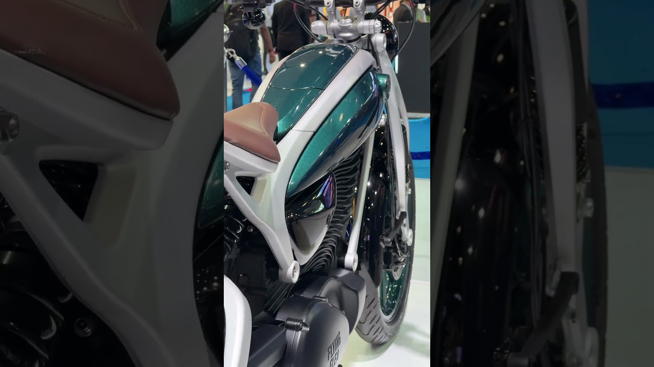 Королевский Энфилд, отправившийся на войну 🪂 | История летающей блохи