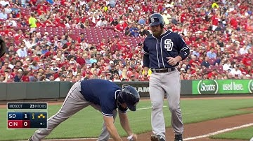 SD@CIN: Alonso walks to give the Padres an early lead