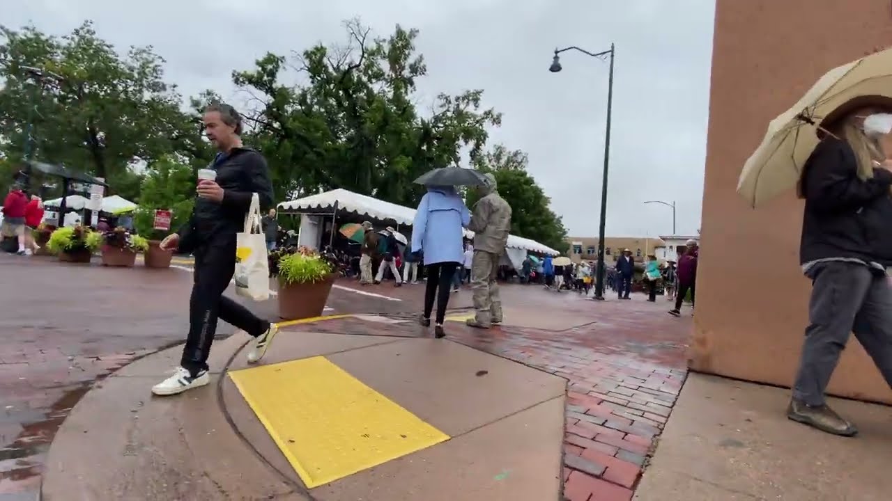 100TH ANNUAL SANTA FE INDIAN MARKET: A Quick Tour and a Brief Stop Off