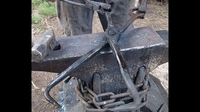 Log Tongs - I'm Not Hooked On This Gimmick 