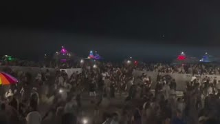 Canes fans celebrate championship weekend at Miami Beach concert screenshot 1
