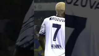 Onyekuru 4 Işareti Yapıyor, Fenerbahçe Tamam Di̇yor