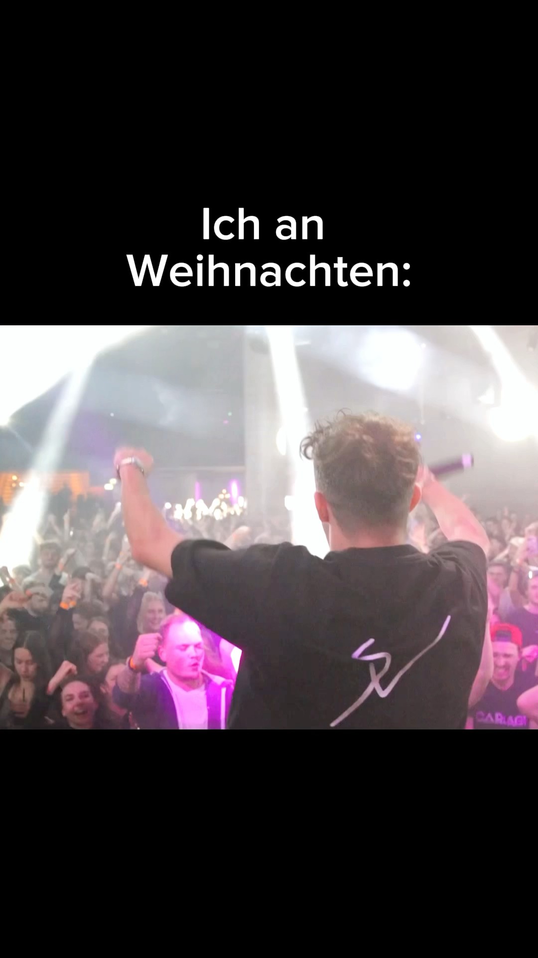Was macht ihr an Weihnachten?#bass #remix #lustig #weihnachten #shortvideo #fypage #music #techno