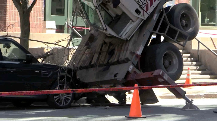 Montreal crane crash