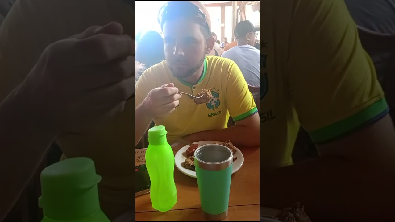 Nossos domingos é assim. Almoço no restaurante Comodoro, em Mairiporã SP. Dezembro de 2025.