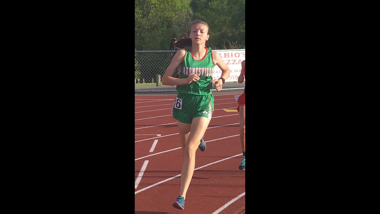 Shamrock Relays 4x400M Anchor Leg Marah Bethel YouTube