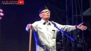 PENYAIR CELURIT EMAS ZAWAWI IMRON MEMBACA PUISI IBU UNTUK MILAD GUS MUS 74