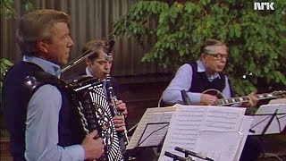 Arnstein Johansens orkester - Tango kavaler chords
