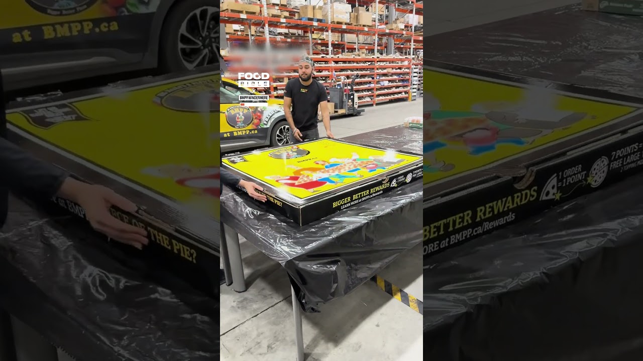 Delivering the world's largest pizza 🍕😍          🎥: TikTok / bmpp.windermere