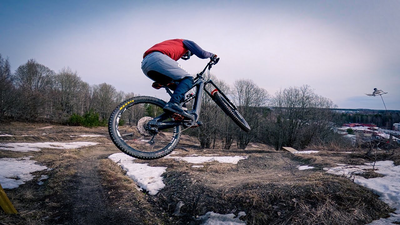 Viekö tuuli radalta? Helsingin Downhill Ry