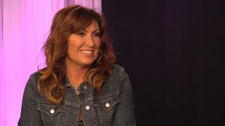 Jo Dee Messina on her mom, new music Details