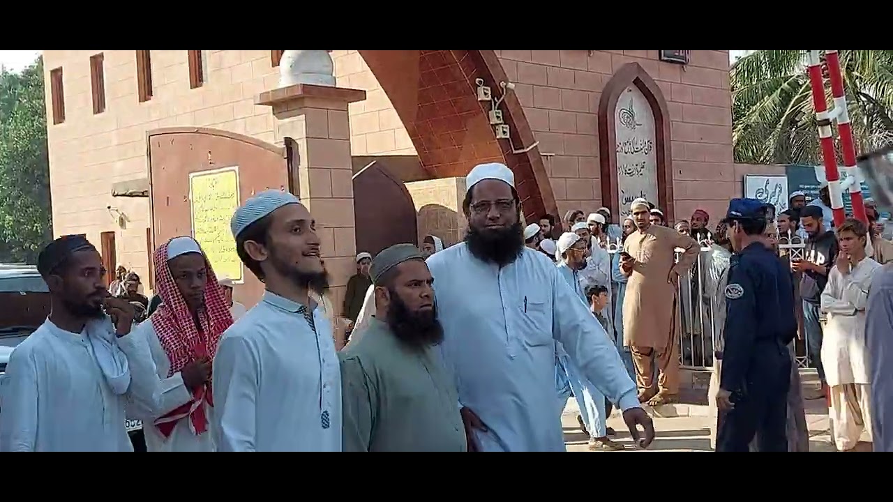 Pakistan Rafi 2 Mufti Azam Pakistan Rafi Usmani Sahab ko Darul Uloom Korangi Karachi me ...