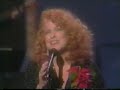 Video I think it's going to rain today Bette Midler