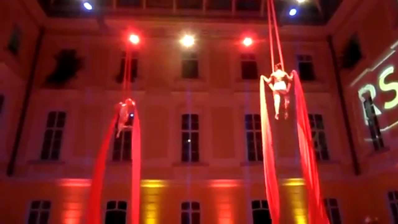 Légtornász show- Vincze Tünde és tanítványai - Budavári palota - Oroszlános udva