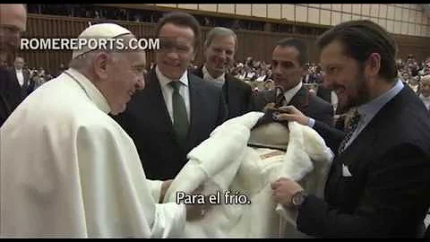Enero: Arnold Schwarzenegger visita al Papa