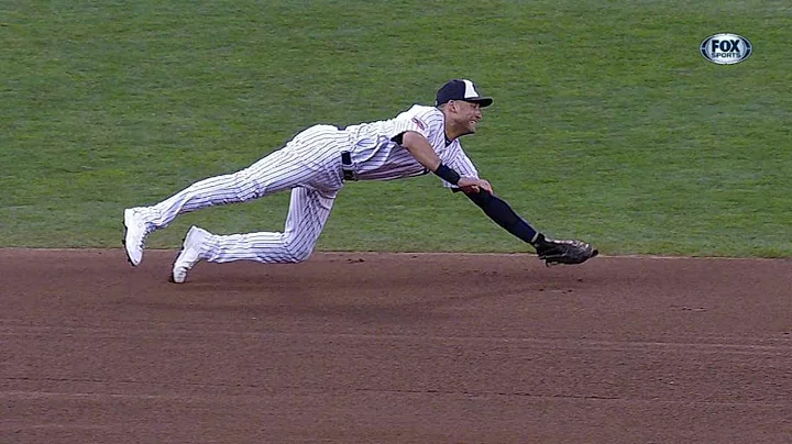 2014 ASG: Cutch legs out an infield single in the 1st