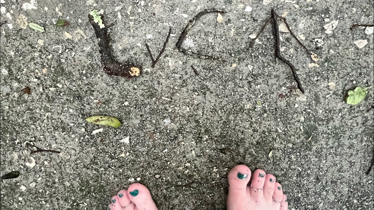 My favorite kava bar always has the best vibes for going barefoot.