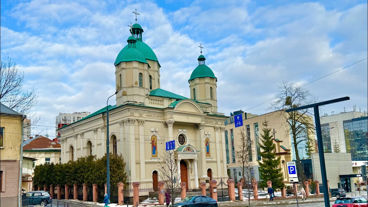 Прогулянка вулицею Шевченка від церкви Анни до Янівського #львівяквінє #lvivskijbatyar #travel #lviv