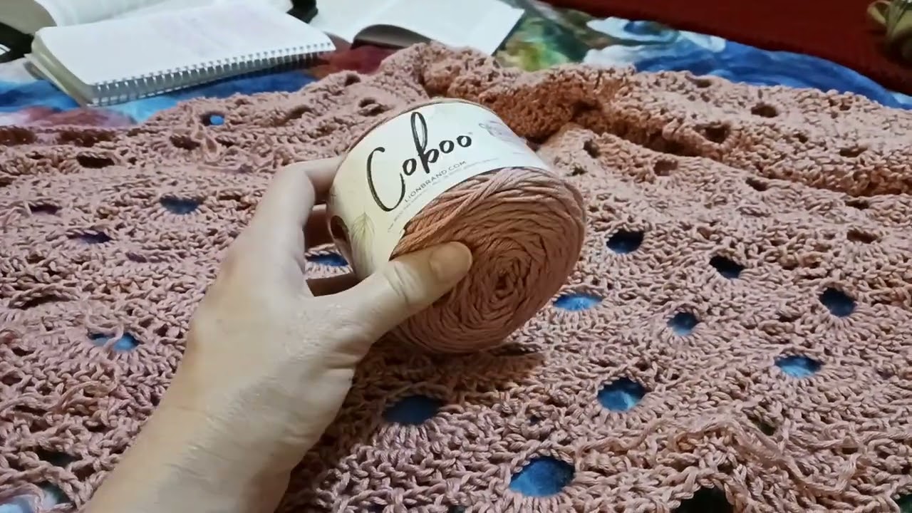 finally an evaluated of Lion's brand Coboo yarn...