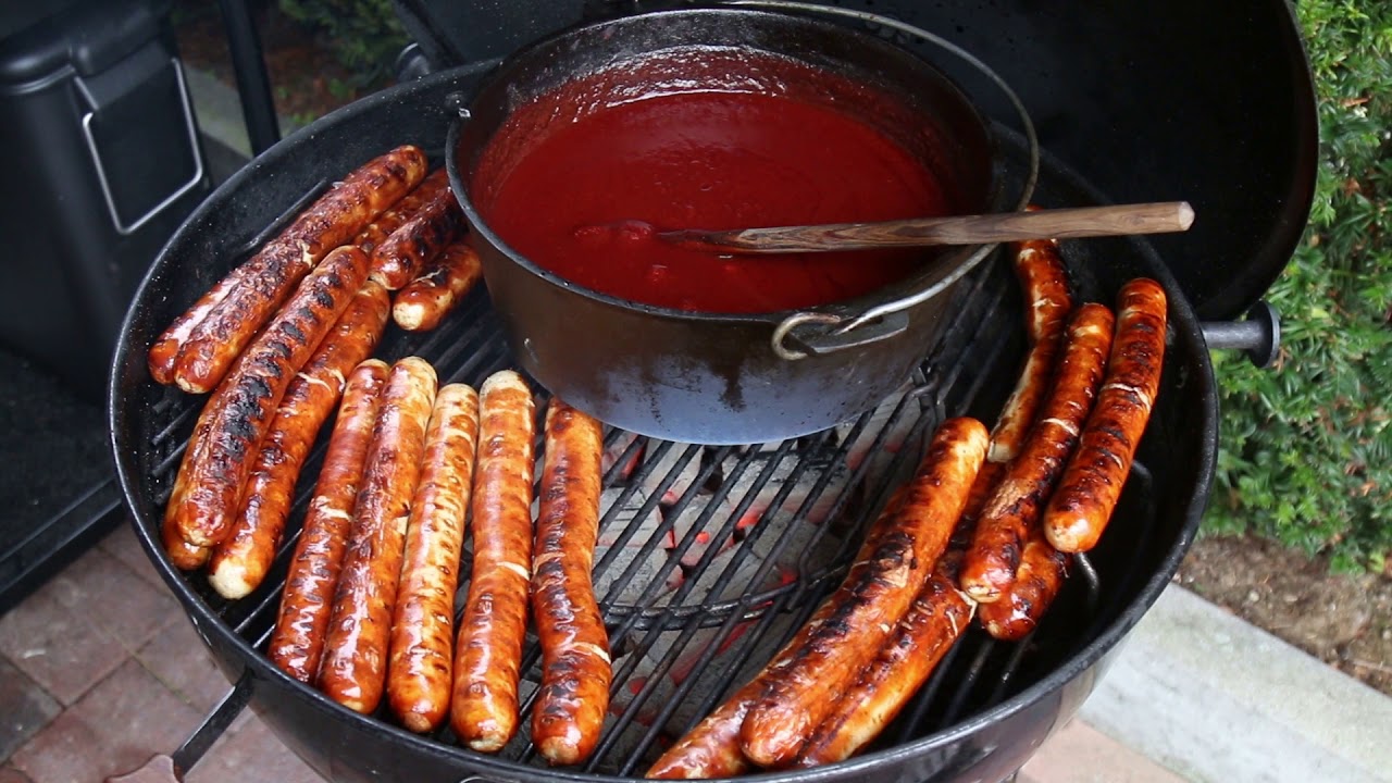 Currywurst vom Grill