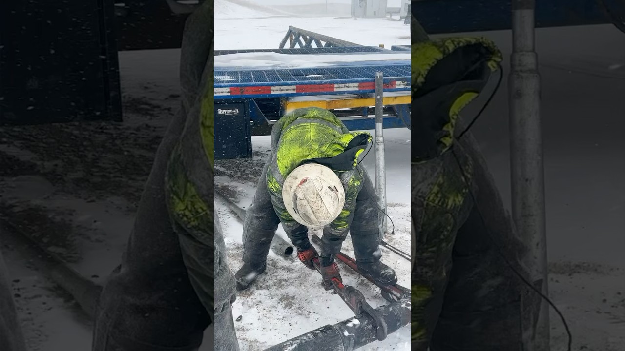 Working on the oilfield in North Dakota during Winter 😂💯💪🏽