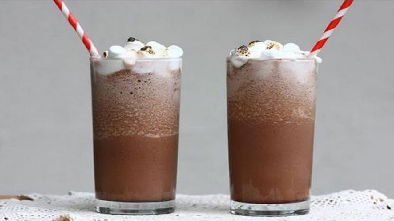 Choco milk shake. коньячный милкшейк. шоколадный милкшейк с какао. шоколадный милкшейк. молочный коктейль шоколадный.